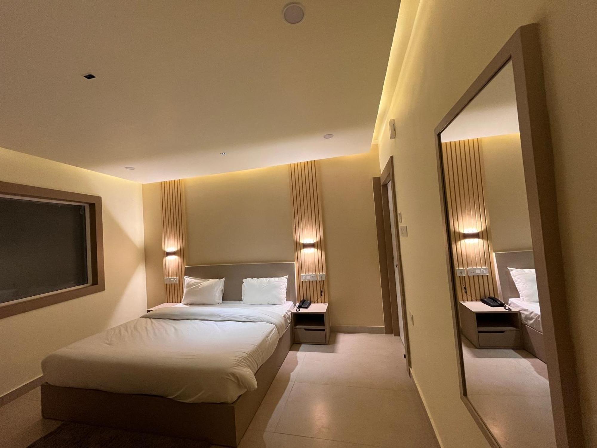 Spruce Hill Hotel & Restro Nainital Esterno foto