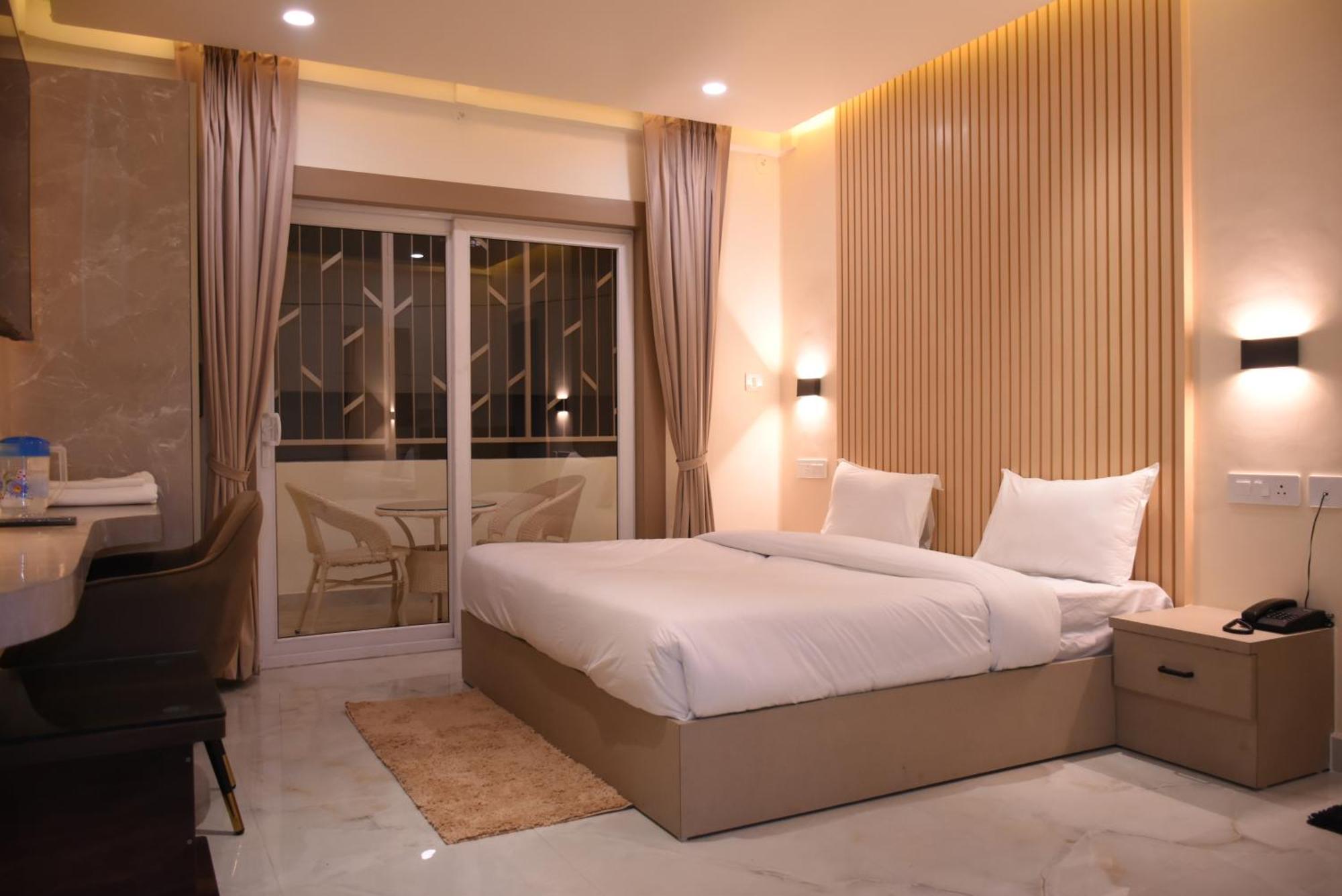 Spruce Hill Hotel & Restro Nainital Esterno foto
