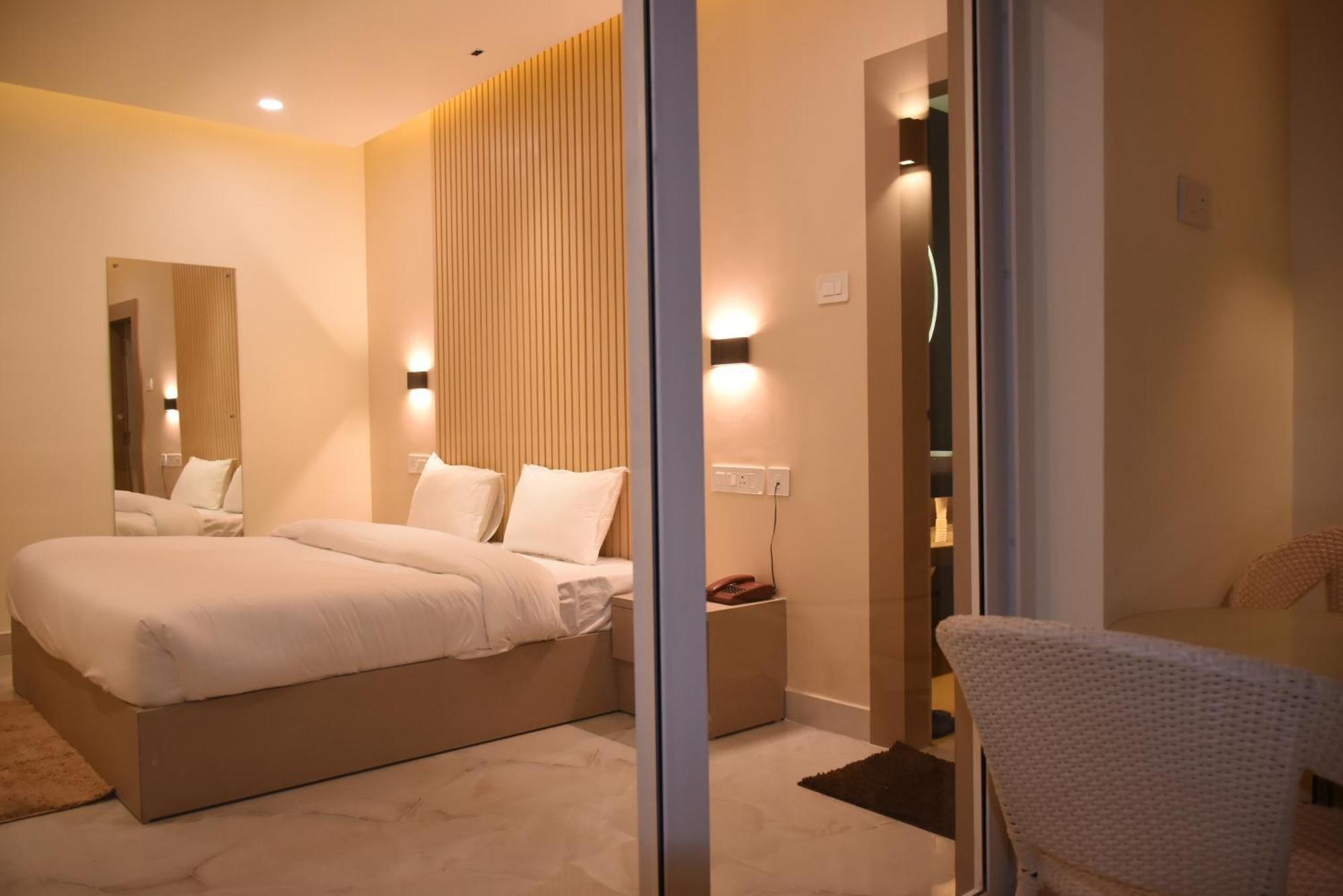 Spruce Hill Hotel & Restro Nainital Esterno foto